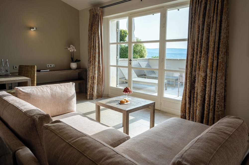Spa, Suite, King Bed