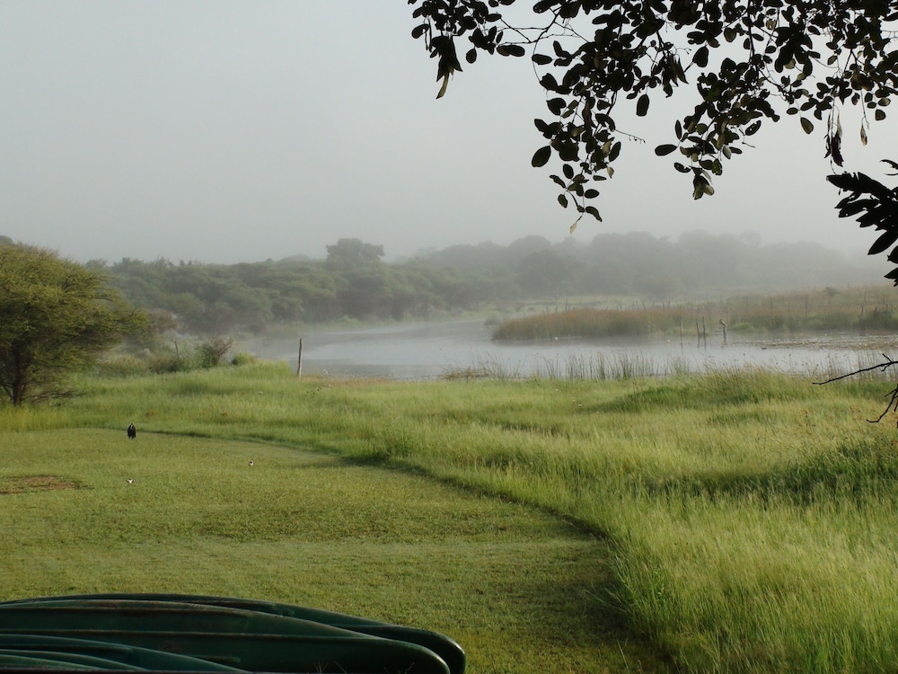 Island Safari Lodge 33/50