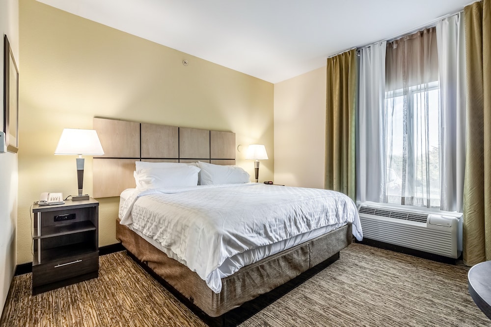 Candlewood Suites Lincoln 10/42