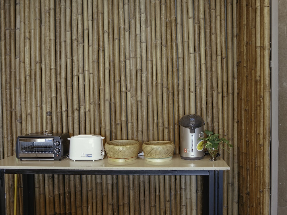 Whereder Poshtel 6/50