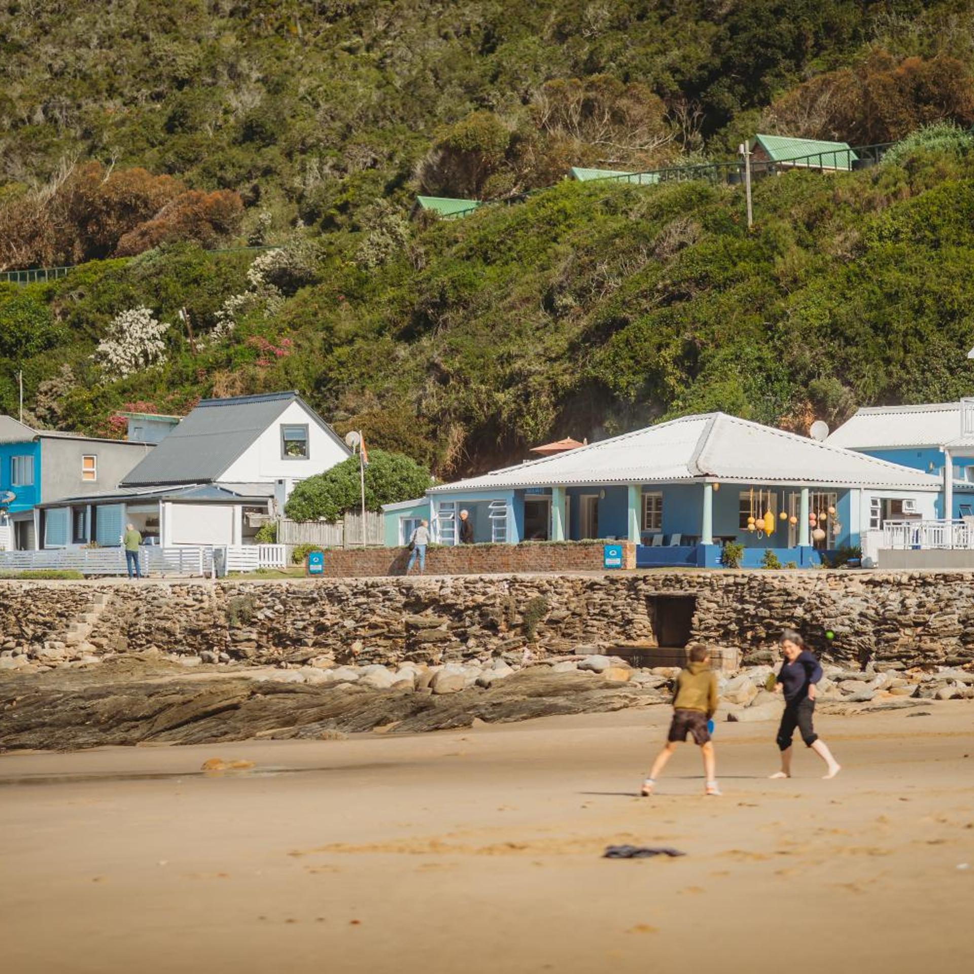 Silver Spray Beach Accommodation 30/40