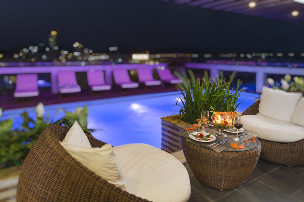 Balcony Nha Trang Hotel 56/66