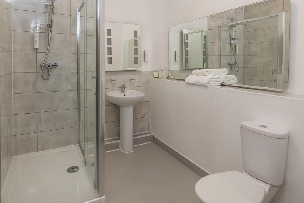 Best Western The Plough Hotel 46/50