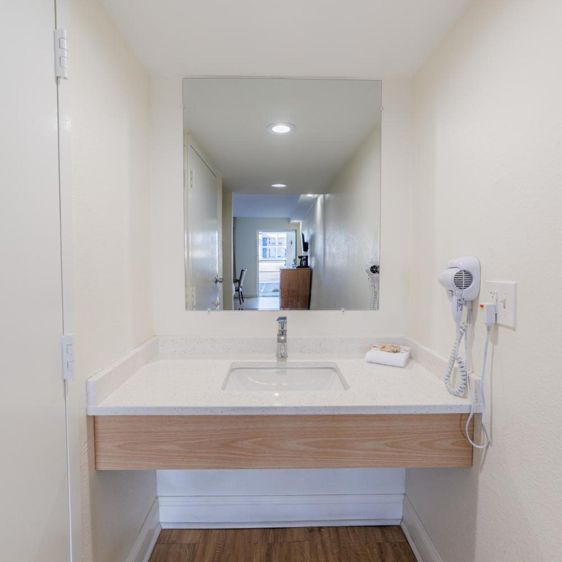 Dunes Inn and Suites 26/29