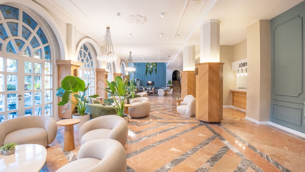 Rose Garden Premium Hotel 9/49