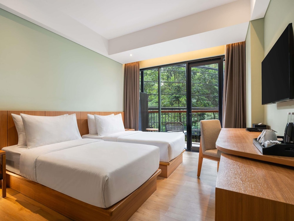 Mercure Cibadak Sukabumi Resort 20/48