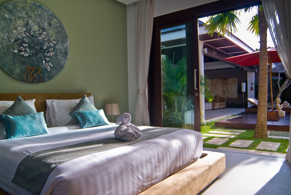 Chandra Bali Villas 12/48