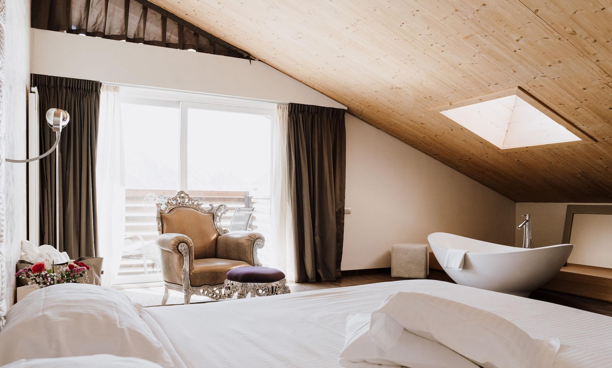 جناح بسرير مزدوج، Hotel Lac Salin Spa Mountain Resort 2/8