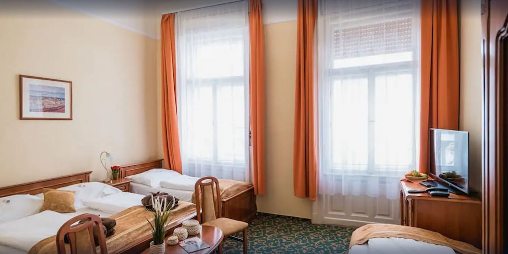 City Hotel Unio Superior 10/40