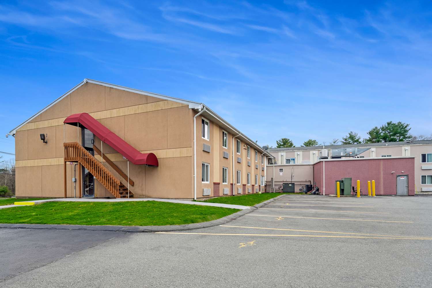 Americas Best Value Inn Foxboro 33/35