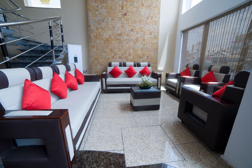 Oyo 14759 Hotel President 42/55