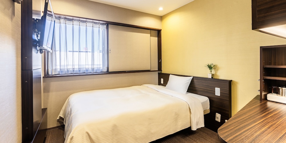 Nagoya Crown 24/71