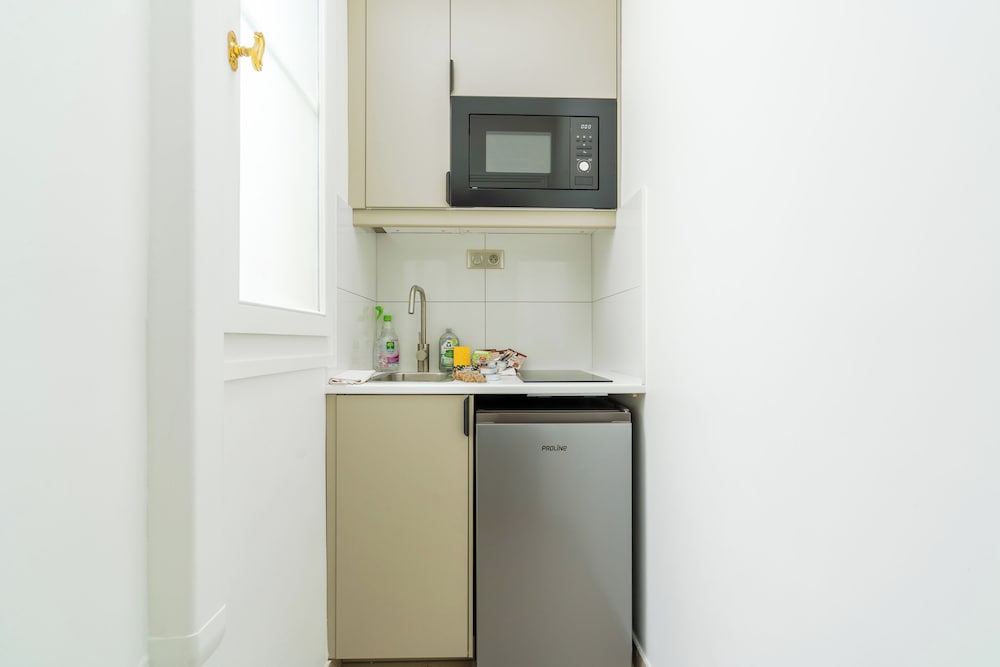 HOTELHOME PARIS 16 41/50