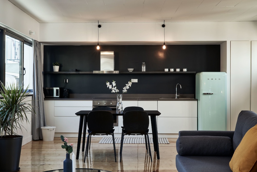 MONO Lofts Athens 4/50
