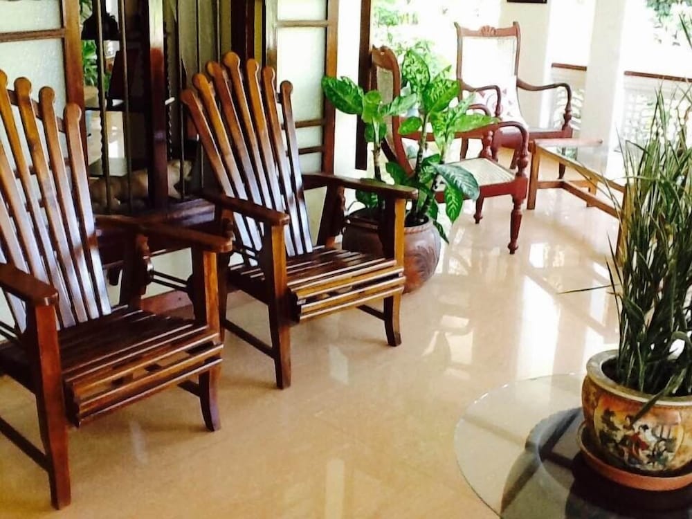 Margaret Villa Hotel 9/16