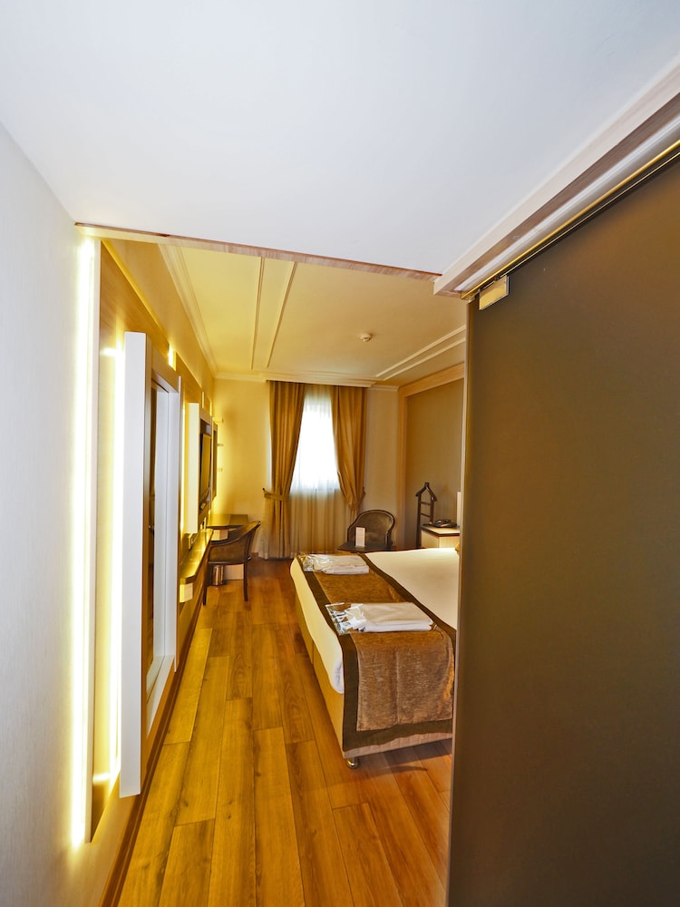 Hotel Bulvar Palas 59/67