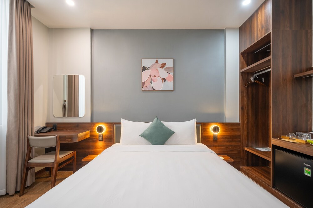 SUPERIOR, DOUBLE BED