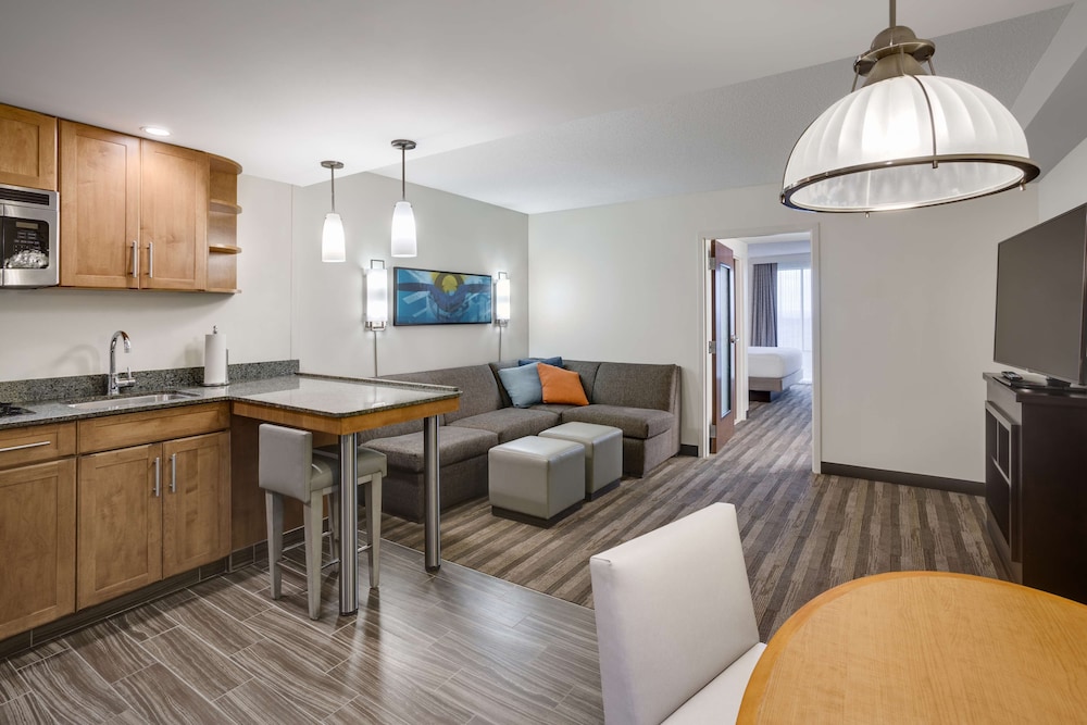 HYATT house Hartford North/Windsor 42/55
