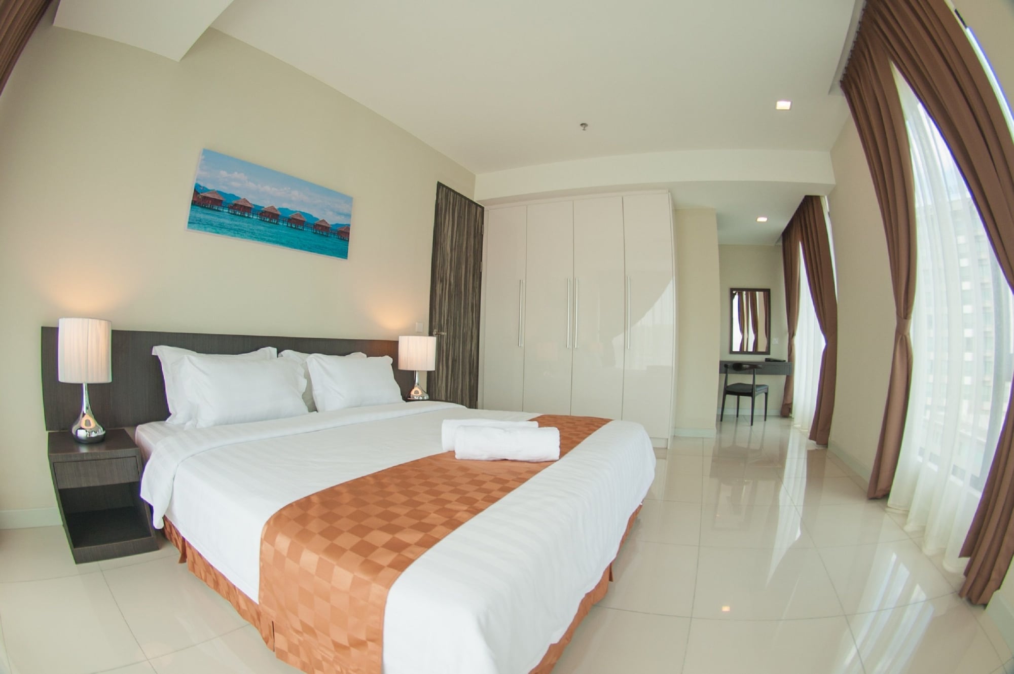 3 BEDROOMS, PREMIER, SUITE