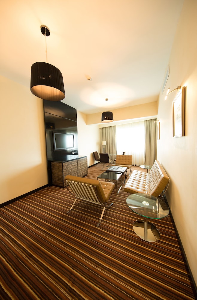 Ramada by Wyndham Colombo 32/46