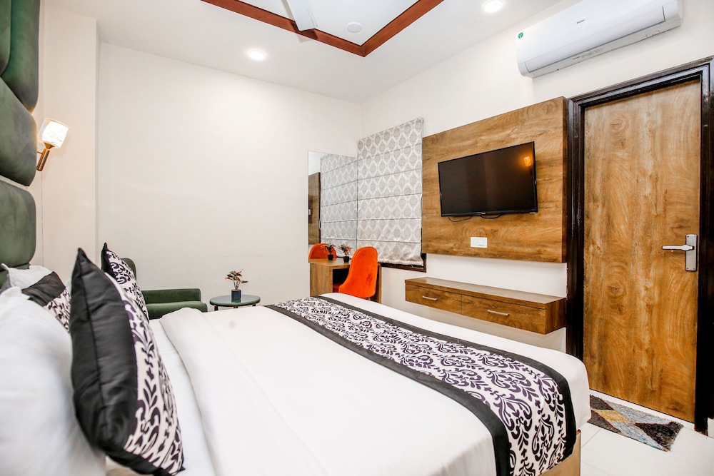 Hotel Karan Residency 38/50