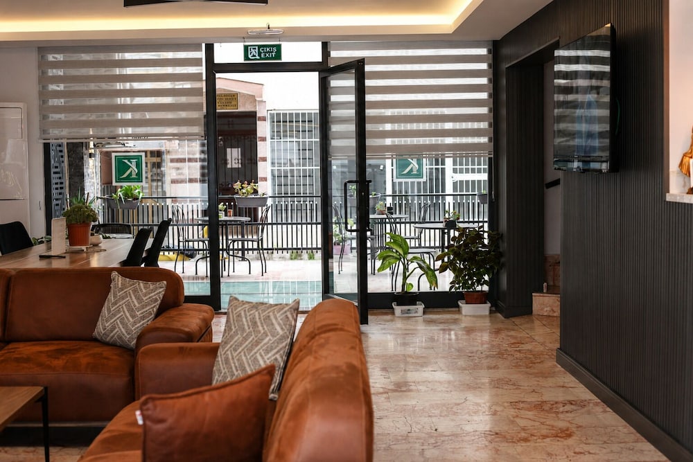 Kriti Hotel 30/50