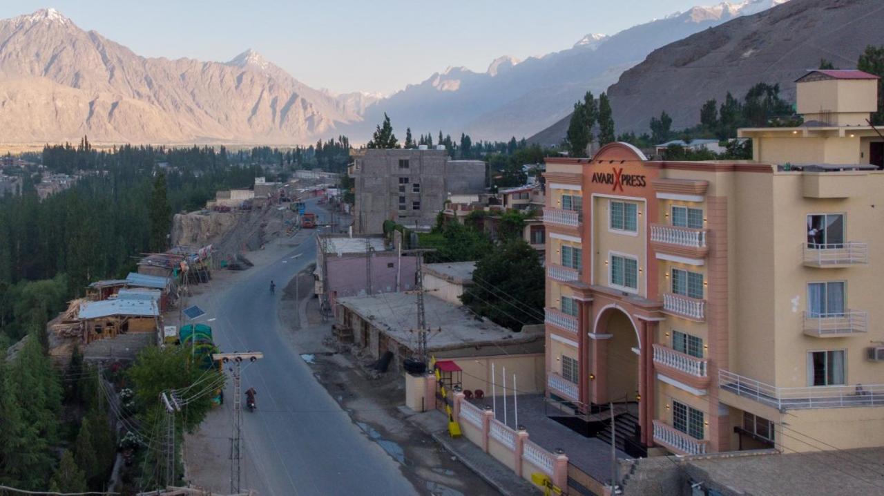 Avari Xpress Skardu 7/65