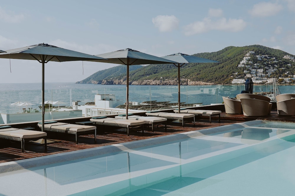swimming pool spa