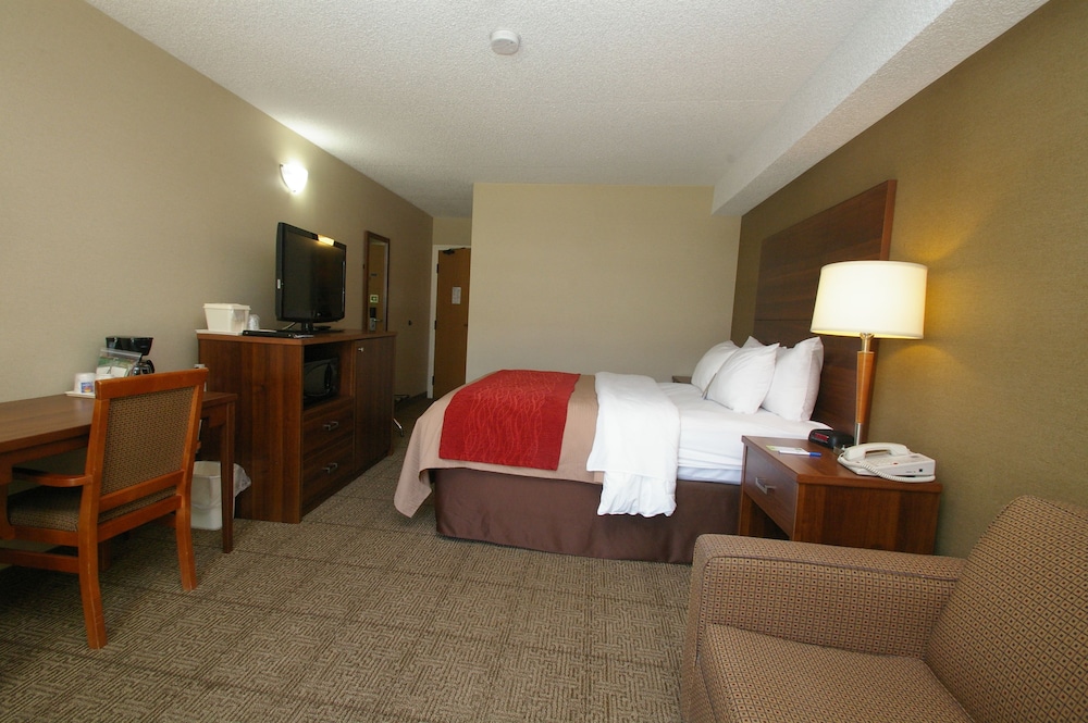 Comfort Inn Huntsville Ontario 16/40
