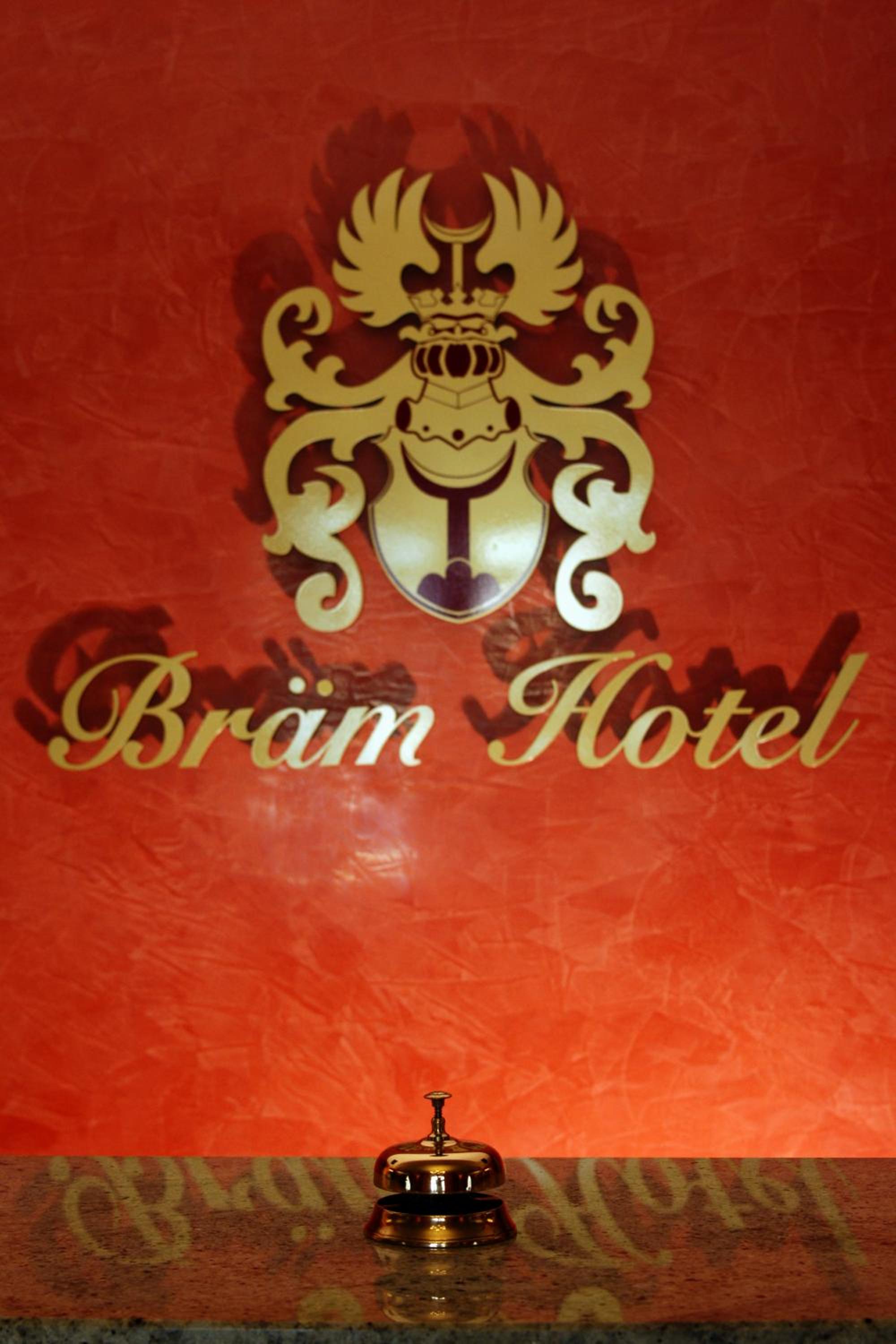 Bram Hotel 9/50