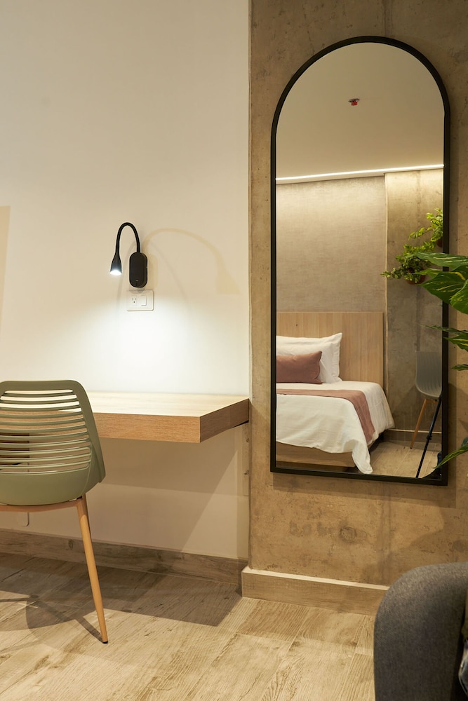 Eutopiq Hotel 29/58