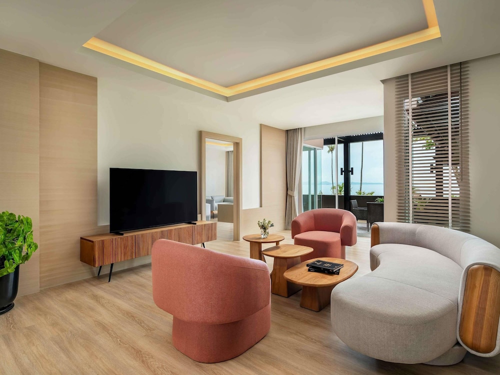 Pullman Phuket Panwa Beach Resort 88/120
