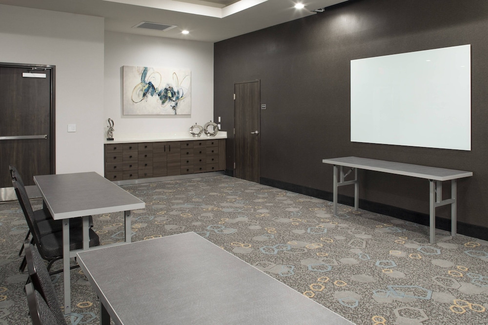 Residence Inn By Marriott Tulsa Downtown 8/48