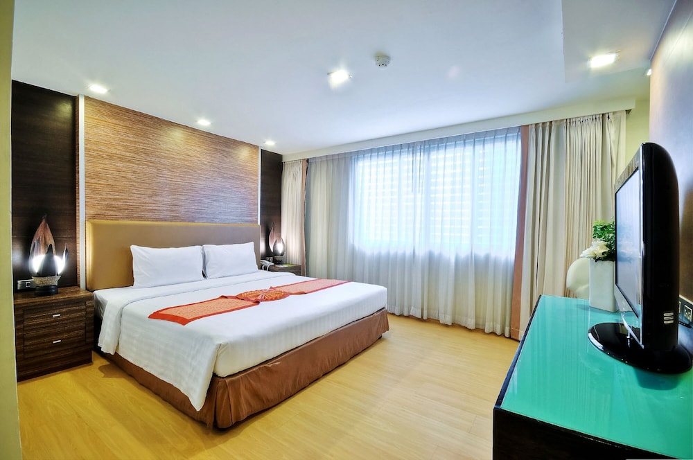 ASPEN SUITES HOTEL SUKHUMVIT 2 BANGKOK 13/65