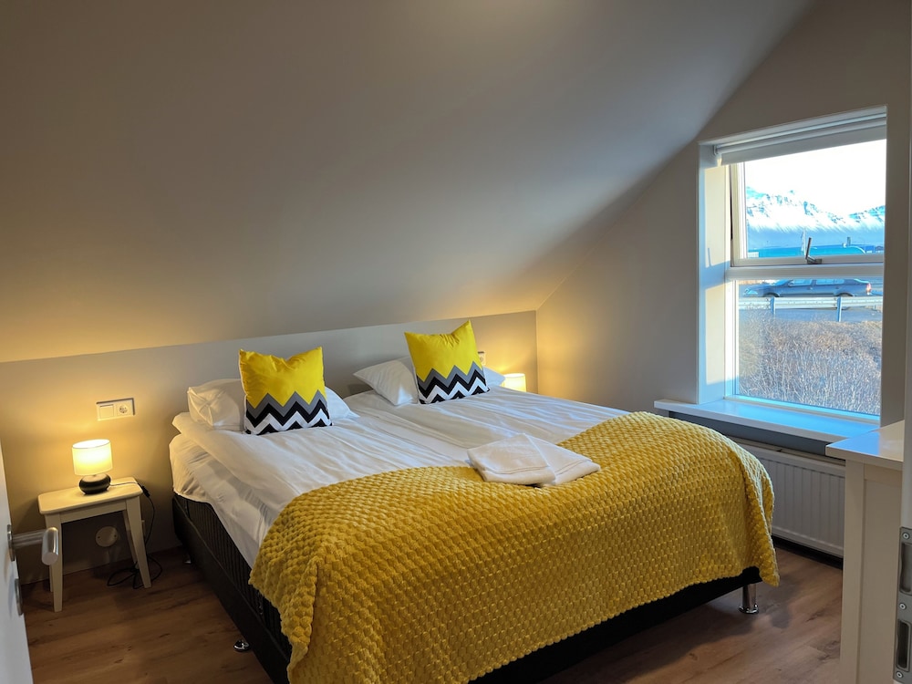 Guesthouse Hvammur 30/50