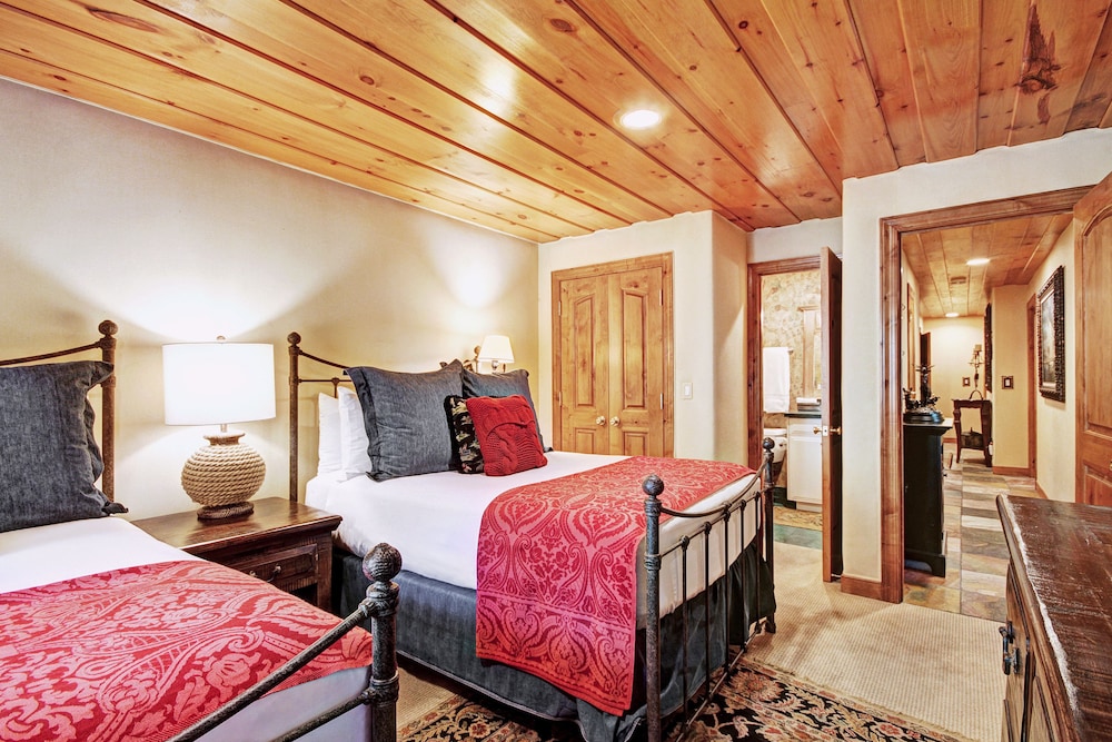 3 BEDROOMS, RIVA, RIDGE, RESIDENCE