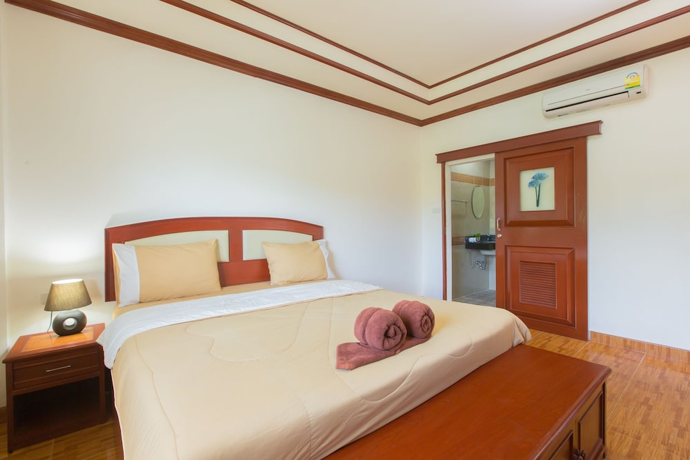 Patong Rai Rom Yen Resort SHA 17/50