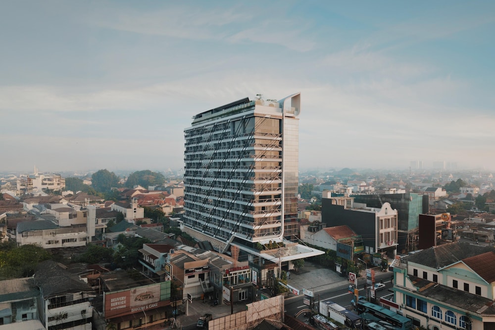 PULANG ke UTTARA 2/57