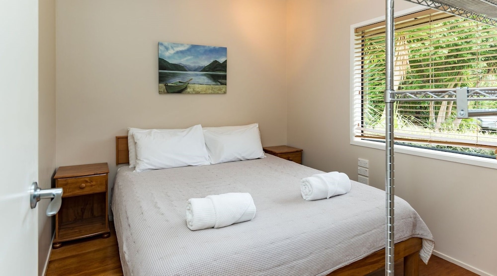 Bay of Islands Holiday Apartments 8/50