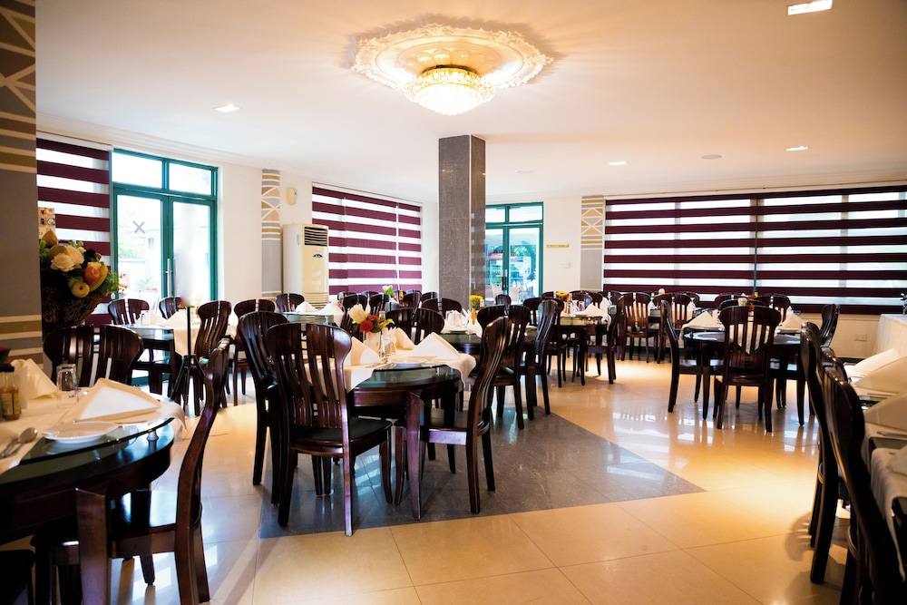 Crystal Palm Hotel 38/49