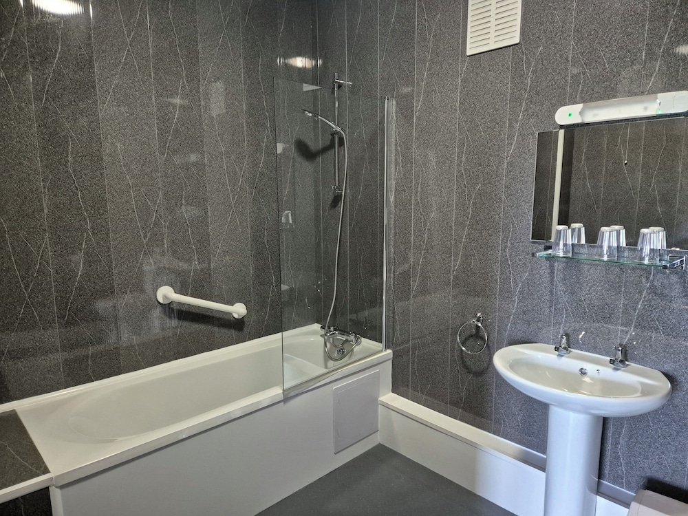 Trecarn Hotel Torquay 41/41