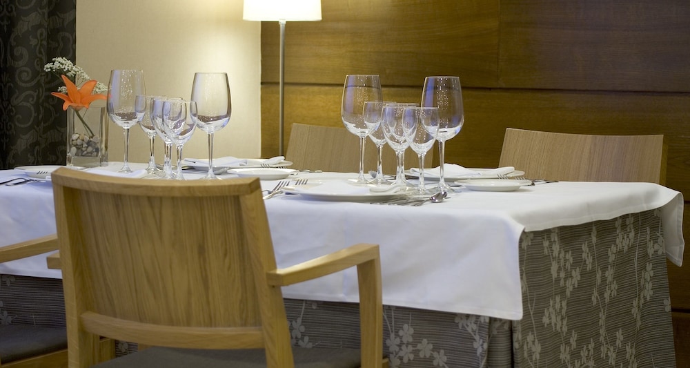 Hotel Up Rooms Vic (ex Nh Ciutat De Vic) 34/52