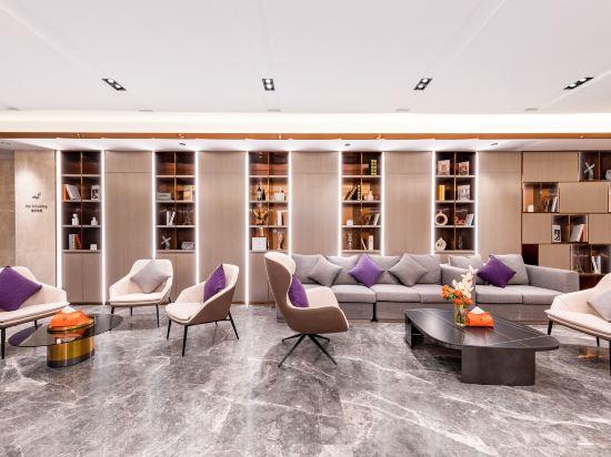Lavande Hotel (Zhuhai Doumen Xinqing Science Park Branch) 49/58