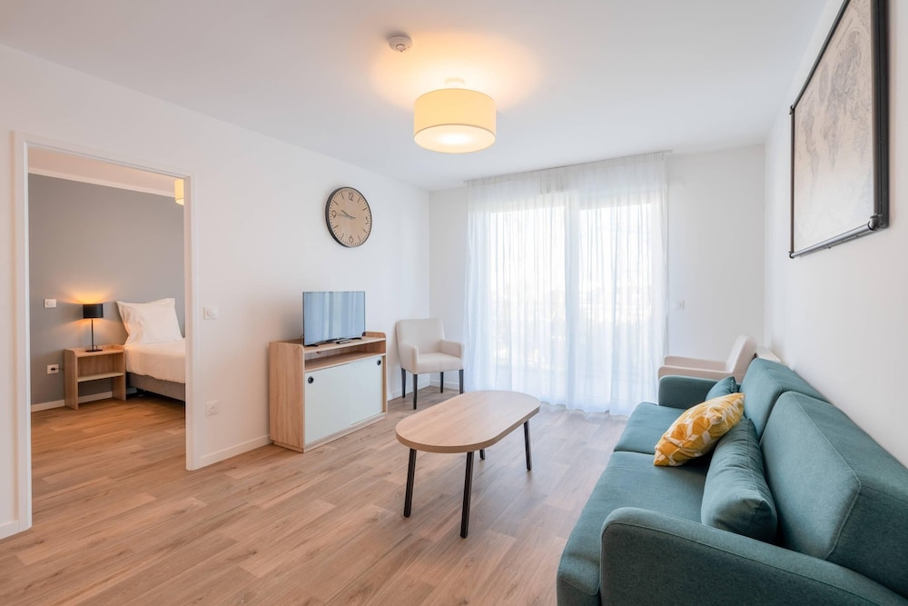 Quality Aparthotel Moissy-Cramayel 23/38