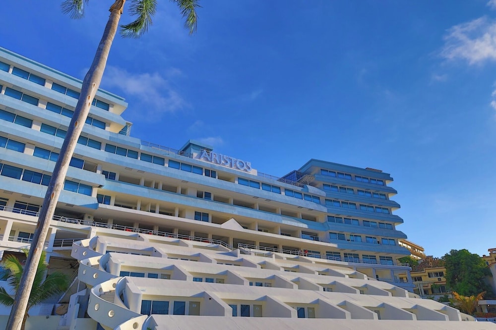 Hotel Aristos Acapulco 4/50