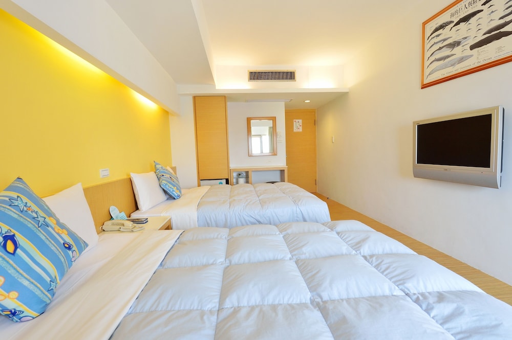 Hotel Ever Spring 34/68