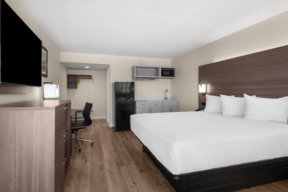 Travelodge by Wyndham Imperial/El Centro 15/48
