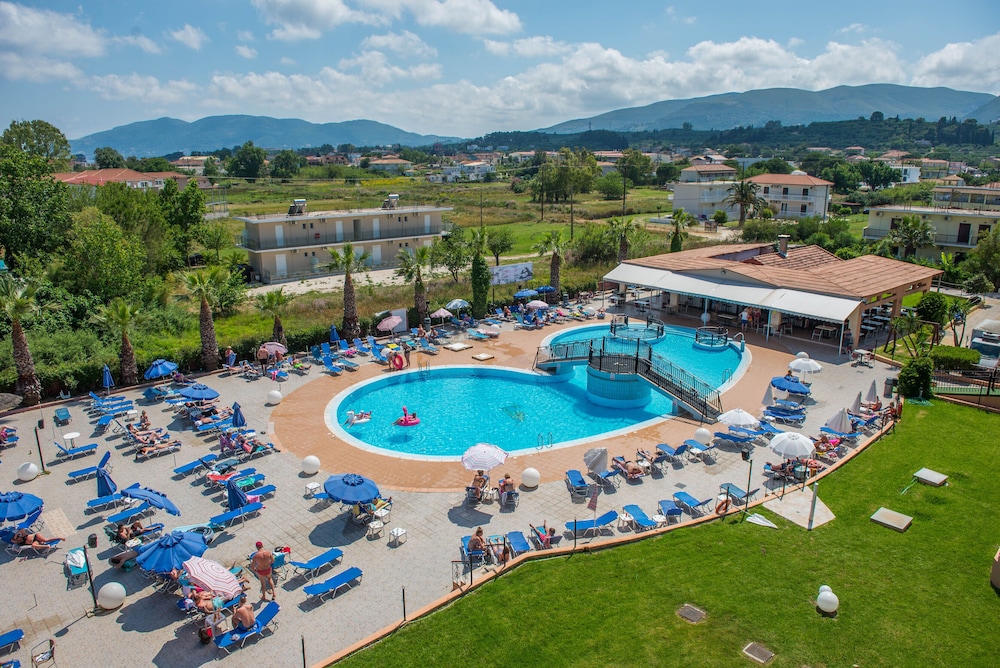 Alexander the Great Hotel 15/16