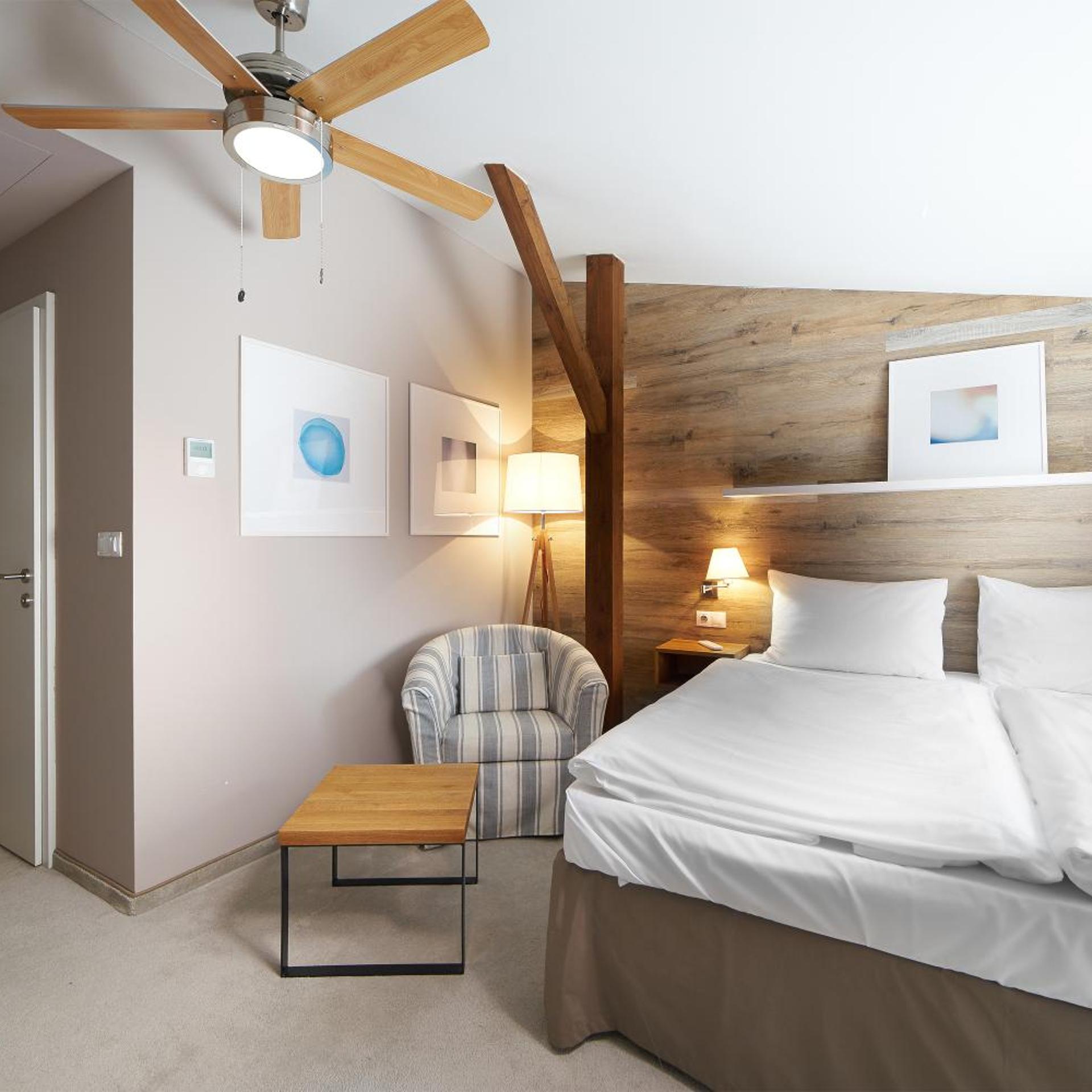 Superior, Double Bed, Forest View, Balcony، Cihelny Golf & Wellness Resort 2/6