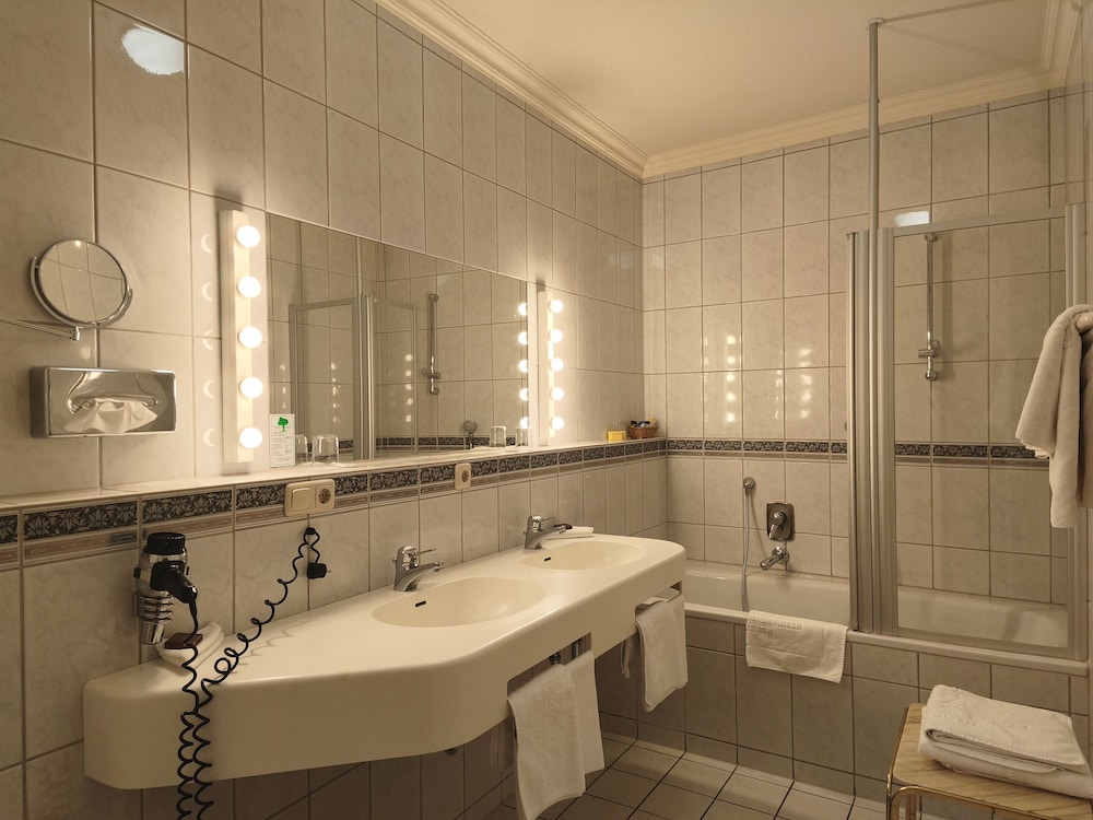 Goldener Anker Hotel 57/62